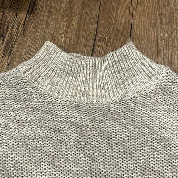 Grey Long Sleeve - Picture 4 of 5